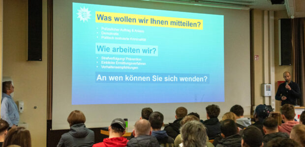 Extremismusprävention des PP Osthessen an der Ferdinand-Braun-Schule 